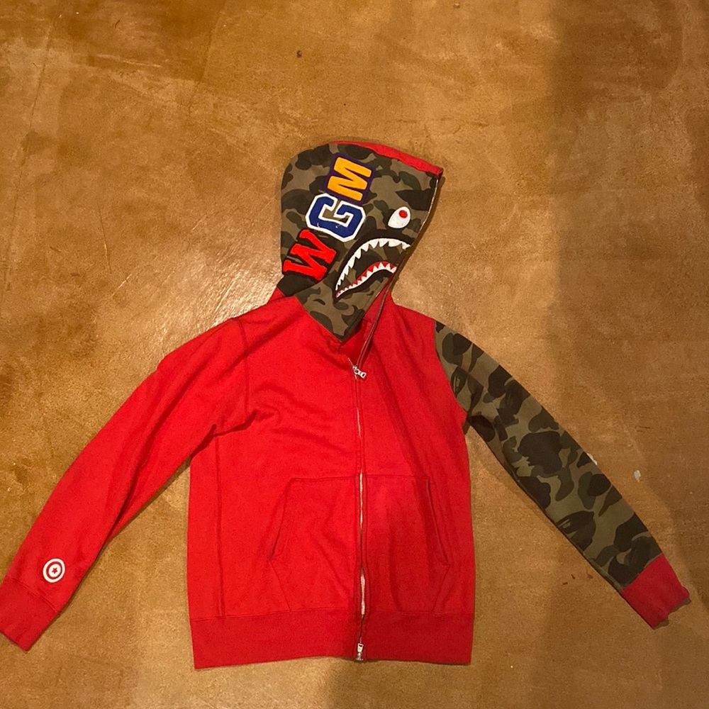 COPY - Bape Shark Full Zip Camo Sleeve Hoodie Red Camo Aape size MEDIUM